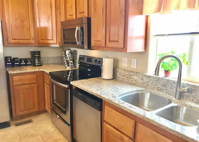 Local View Pet Friendly Boat Parking Close To Antelope Canyon & Horseshoebend Ferienhaus Page